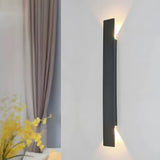 Selvik | Modern Aluminium Outdoor Wall Light with IP65 Rating in Four Lengths for Garden, Patio and Driveway