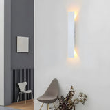 Selvik | Modern Aluminium Outdoor Wall Light with IP65 Rating in Four Lengths for Garden, Patio and Driveway