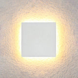 Tarev | Minimalist Round and Square Outdoor LED Wall Light with IP65 Waterproof Rating in Black or White