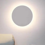 Tarev | Minimalist Round and Square Outdoor LED Wall Light with IP65 Waterproof Rating in Black or White