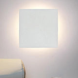 Tarev | Minimalist Round and Square Outdoor LED Wall Light with IP65 Waterproof Rating in Black or White