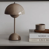 Vayana | Minimalist LED Table Lamp with Adjustable Light Tones