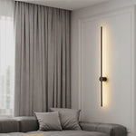 Minimalist LED Wall Lamp in Black or Gold 3