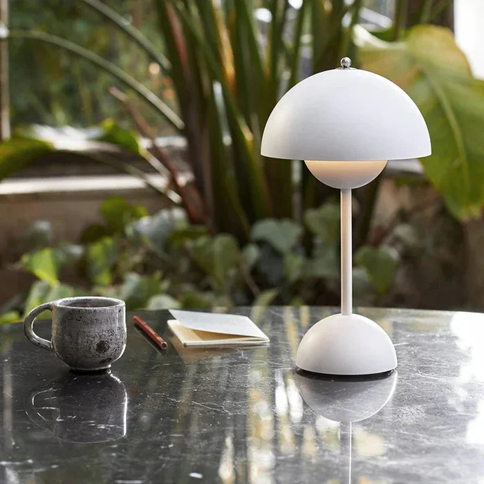 Modern Wireless Table Lamp 3