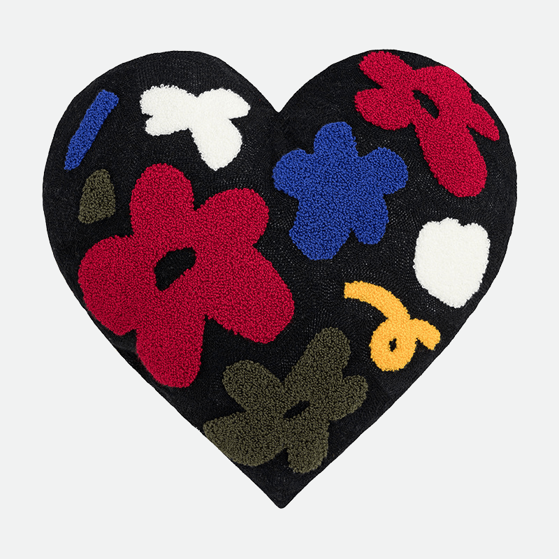 Latimer heart cushion photo 8
