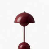 Vayana | Minimalist LED Table Lamp with Adjustable Light Tones